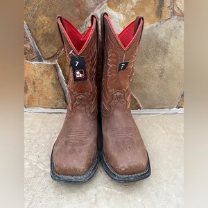 Steel toed worker Cowboy boots